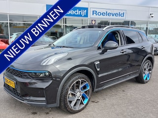 Lynk & Co 01 1.5 Plug-In Hybrid | Navi | Apple Carplay+Android Auto | Adap.Cruise | Panorama Schuifdak | Keyless Entry | Pdc V+A+Assist+360 Camera | Dodehoek+Rijstrooksensor | 20''lm