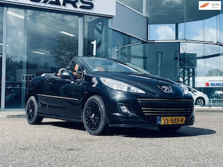Peugeot 207 CC 1.6 VTi Roland Garros|Automaat| Stoelverwarming|Airco|APK