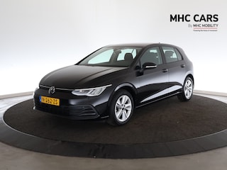 Volkswagen Golf 1.0 eTSI Life | Carplay | Adaptive Cruise Control | Parkeersensoren |