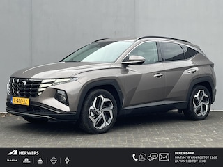 Hyundai Tucson 1.6 T-GDI PHEV Comfort Smart 4WD / Vaste Trekhaak 13-polig (Trekgewicht 1.350kg) / Achteruitrijcamera / Stuur- en Stoelverwarming / Climate Control / Adaptieve Cruise Control / Apple Carplay & Android Auto / Keyless Entry & Start / Navigatie full map / Elektrische Achterklep