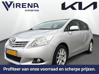 Toyota Corolla Verso 1.8 VVT-i Business Titanium Navigatie - Achteruitrijcamera - Climate Control - Panorama dak - Trekhaak - Parkeersensoren - Virena Zekerheidspakket € 895,-