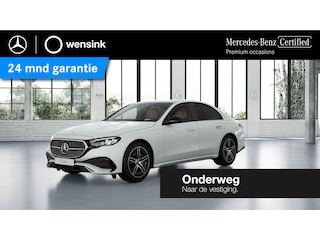 Mercedes-Benz E-klasse 300 e AMG Line | Night | Panoramadak | Achteruitrijcamera | Stoelverwarming |