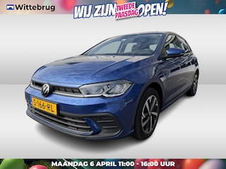 Volkswagen Polo 1.0 TSI Life Multimedia Navigatie / Parkeersensoren / App-connect / 16"LM velgen / Digital Cockpit
