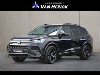 Volkswagen Tiguan 1.5 eHybrid R-Line 272PK | Black Style | IQ Light | Trekhaak | Head-up