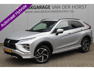 Mitsubishi Eclipse Cross 2.4-188pk PHEV 'Instyle'. Zeer nette en luxe Mitsubishi Eclipse plug-in-hybride, slechts 61.500km ! Autm. airco dual, adapt. cruise cntrl, Apple carplay/Android auto, trekhaak, telefoonvoorb., stoel- en achterbankverw., camera v+a, LED verl. etc. etc.