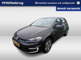 Volkswagen Golf E-DITION / AUTOMAAT/ DIGITAL DASH/ NAVI/ CLIMATE/ CRUISE/ PARK. SENSOREN/ 16"LMV