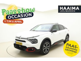 Citroën C4 Shine 50 kWh | Panoramisch schuif/kanteldak | Navigatie | Lederen bekleding | Stoelverwarming | Camera | Keyless | Climate control | Verwarmd voorruit