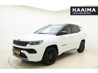 Jeep Compass 4xe 240 Plug-in Hybrid Electric S Automaat | Navigatie | Lederen bekleding | Camera | Keyless | Zwart dak | Dakrails | Lichtmetalen velgen black | Climate control
