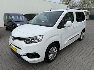 Toyota Proace City L1 Automaat - Rolstoelauto - Alle opties - Bodemverlaging - 1e Eigenaar - Rolstoelvervoer