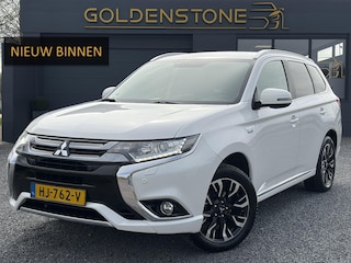 Mitsubishi Outlander 2.0 PHEV Executive Edition 2e Eigenaar,Navi,Camera,Afn.Trekhaak,Stoelverw.Alcantara-Leder,Keyless,Dealer Onderhouden,Pdc V+A,Lm velgen,N.A.P,Nieuwe Apk bij Aflevering