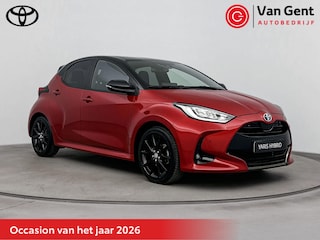 Toyota Yaris 1.5 Hybrid Executive | Head-Up Display | Navigatie | Dodehoek detectie | Stoelverwarming | Apple Carplay / Android Auto | Parkeersensoren voor/achter | 17 inch
