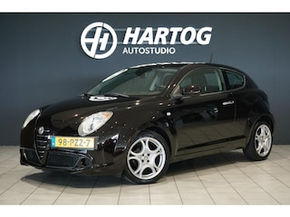 Alfa Romeo Mito 1.4 Distinctive + APPLE CARPLAY / CRUISE CONTROL / CLIMATE CONTROL
