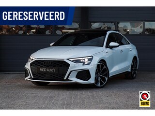 Audi A3 Limousine 35 TFSI 3x S-Line /LED/PANODAK/SFEERVERL./KEYLESS/STOELVERW./CARPLAY/PDC!