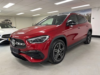 Mercedes-Benz GLA 250 e AMG Line Panorama Keyless Go Camera Led Sfeerverlichting
