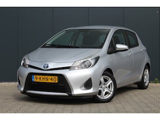 Toyota Yaris 1.5 Full Hybrid Aspiration | Clima / Cruise control | Camera | NAP | APK |