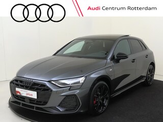 Audi A3 Sportback 45 TFSI e S edition Competition | Panoramadak | SONOS audio | Keyless | Sfeerverlichting | Adaptieve cruise control | Navigatie Plus | LED matrix verlichting | Achteruitrijcamera |