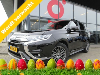 Mitsubishi Outlander 2.4 PHEV S-Edition | 240 PK | 4WD | 51.121 KM NAP | AUTOMAAT | TREKHAAK | DEALER ONDERHOUDEN | 1.500 KG TREKGEWICHT |