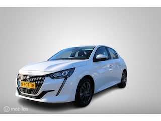 Peugeot 208 1.2 PureTech Allure Pack, PDC achter, Cruise control, Lane assist, Apple carplay/androidauto, Navigatie.