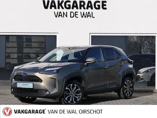Toyota Yaris Cross 1.5 Hybrid Team Deutschland | Groot multimediascherm | Apple-/Android Carplay | Achteruitrijcamera | Stuur-/Stoelverwarming | Dodehoek detectie | ACC | Draadloze telefoonlader | Parkeersensor V+A