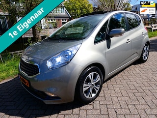 Kia Venga 1.4 CVVT 1e eig. 93.000km. Clima Navi Trekhaak 1300kg. Schuifdak