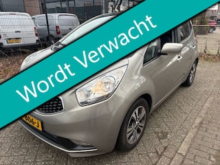 Kia Venga 1.4 CVVT 1e eig. 93.000km. Clima Navi Trekhaak 1300kg. Schuifdak
