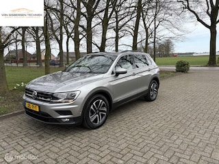 Volkswagen Tiguan 1.4 TSI Business leer, pano, carplay enz