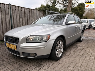 Volvo V50 2.4 Elite - automaat - airco - cruise control