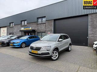 Skoda Karoq 1.5 TSI ACT Business Edition Plus | 1E EIGENAAR | 12MND GARANTIE | AUTOMAAT | LED | SFEERLICHT | TREKHAAK |