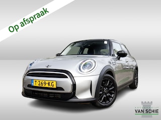 Mini Cooper 1.5 Camden Edition 1e-Eig. & Dealer-Onderh. BOVAG-Garantie. NL-Auto.