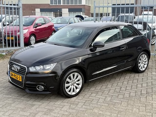Audi A1 1.2 TFSI Ambition Pro Line Business! NL AUTO NAP! NAVI l CRUISE l LEER l AIRCO l MTF-STUUR l 16' LMV! 1e eigenaar l TOP!