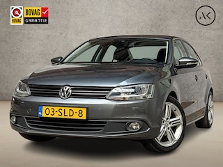 Volkswagen Jetta 1.2 TSI Comfortline (SCHERM, CLIMATE, LM VELGEN, SPORTSTOELEN, CRUISE, TREKHAAK, NIEUWE APK, NIEUWSTAAT)
