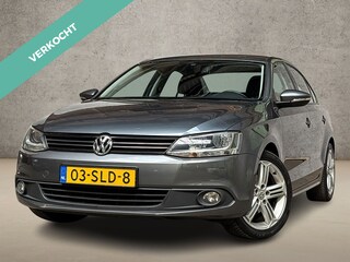 Volkswagen Jetta 1.2 TSI Comfortline (SCHERM, CLIMATE, LM VELGEN, SPORTSTOELEN, CRUISE, TREKHAAK, NIEUWE APK, NIEUWSTAAT)
