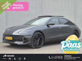 Hyundai Ioniq 6 First Edition AWD 77.4 kWh Automaat / Accu SOH 100% / Dealer onderhouden / Fabrieksgarantie tot 02-2028 / WLTP bereik 519 km bereik stad 658 km / CCS snellader / Trekgewicht 1500 kg / Elektrische achterklep / Glazen schuif- en kanteldak / Stuur- Stoel & Achterbankverwarming /