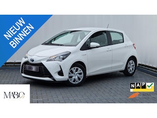 Toyota Yaris 1.5 Hybrid Aspiration Dealer ondh. met garantie | Camera | Navigatie | Bluetooth