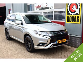 Mitsubishi Outlander 2.4 PHEV Pure O.a: Haak, PDC, Camera, Keyless, Carplay, DAB, Etc. All-in prijs!