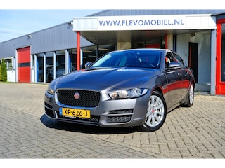 Jaguar XE 2.0 Prestige Pro Edition Aut. Navi|Clima|Lanewarn|LMV|Bluetooth