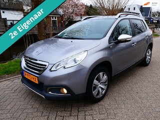 Peugeot 2008 1.2i Active 132.000km. 2e eig. Clima Cruise Navi Trekhaak 1100kg.