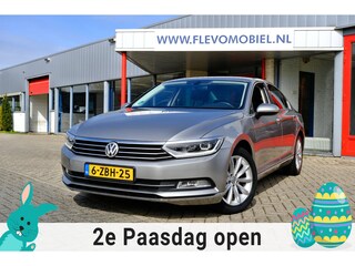 Volkswagen Passat 1.4 TSI ACT Highline Navi|Leder-Alcantara|Adapt.Cruise|LMV