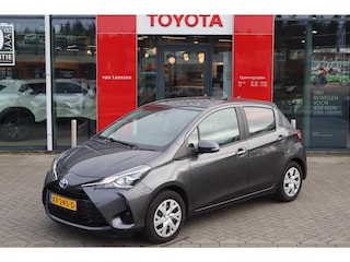 Toyota Yaris 1.5 HYBRID 5-DEURS NAVIGATIE CRUISE CLIMA AFN-TREKHAAK DEALERONDERHOUDEN