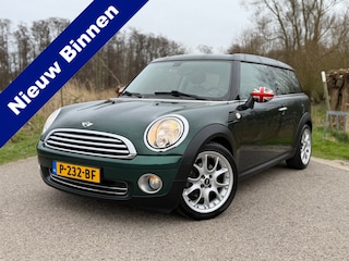 Mini Clubman 1.4 One Pepper Anniversary / Airco / Leder / Stoelverwarming / Panoramadak / Distr.kettig en koppeling Vervangen