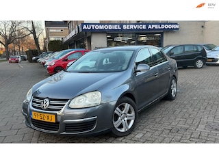 Volkswagen Jetta 1.6 FSI Comfortline APK VERLOPEN *CLIMA*CRUISE*ELEKTR. RAMEN*STUURBEKR.*