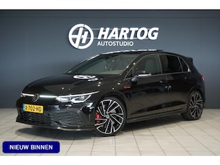 Volkswagen Golf 2.0 TSI GTI Clubsport 300PK + PANORAMADAK / STUURVERWARMING / 19"