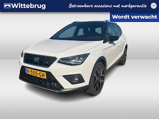Seat Arona 1.0 TSI FR / Digitaal dashboard / Navigatie / App connect / Camera / Parkeersensoren V+A /