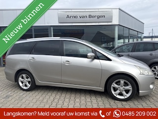 Mitsubishi Grandis 2.4-16V Limited, climatronic, cruisecontrol, pdc, trekhaak, afkomstig van de 2e eigenaar.