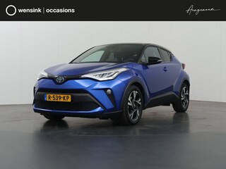 Toyota C-HR 1.8 Hybrid Style | Trekhaak | Dodehoekdetectie | Parkeercamera | Apple Carplay/Android Auto | Cruise Control Adaptief | DAB | Keyless Entry/Go |