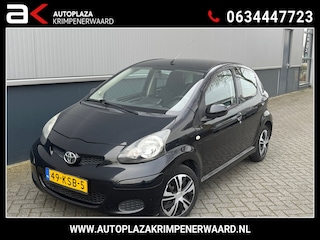 Toyota Aygo 1.0-12V Comfort Nieuwe apk carplay Airco