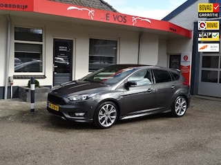 Ford Focus 1.5 ST-Line 182