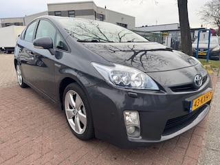 Toyota Prius 1.8 Dynamic Airco/ECC,Navigatie,HUD,Camera