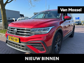 Volkswagen Tiguan 1.5 TSI Life Business 150 PK| Origineel Nederlands | 1e Eigenaar | Dealeronderhouden | Trekhaak | Navigatie | Stoelverwarming | Stuurwielverwarming | Achteruitrijcamera