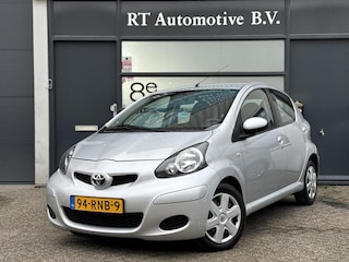 Toyota Aygo 1.0-12V Dynamic Navigator Dealer OH Airco 5Drs